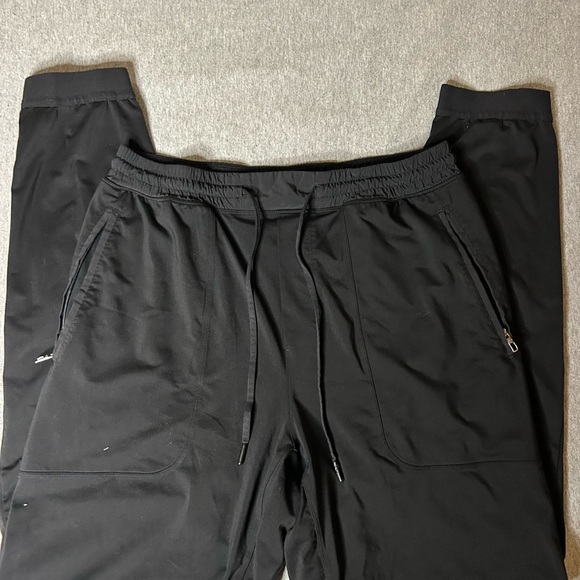 LULULEMON MENS JOGGERS. Size L - Picture 2 of 6